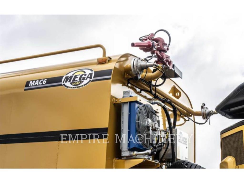 CAT 730-04 WT Kamioni za vodu