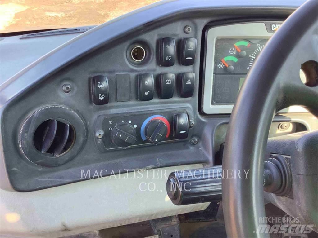CAT 735C Zglobni demperi