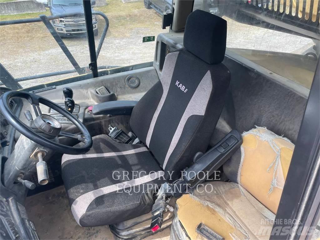 CAT 740 Zglobni demperi