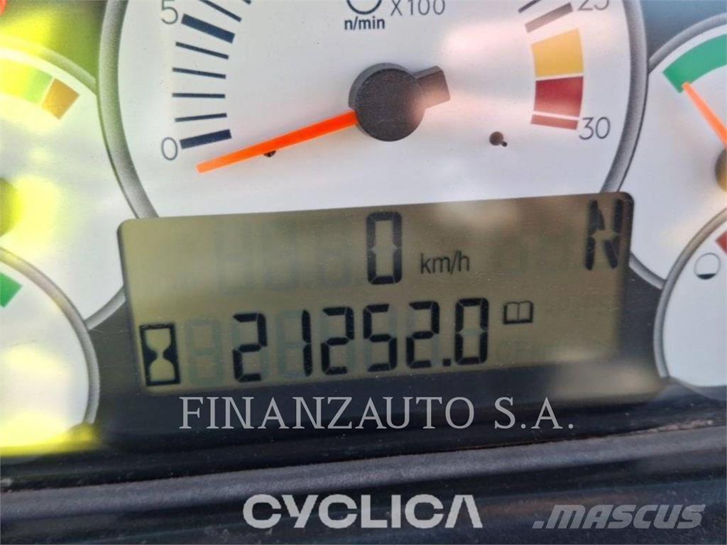 CAT 740 Zglobni demperi