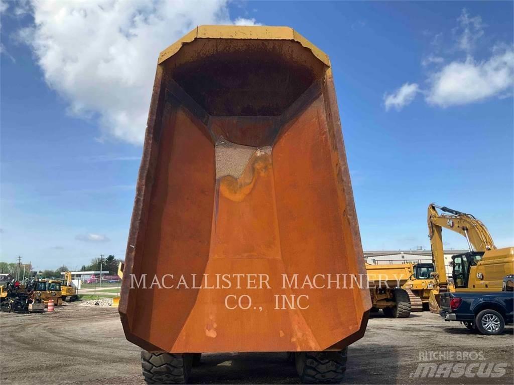 CAT 740 GC Zglobni demperi