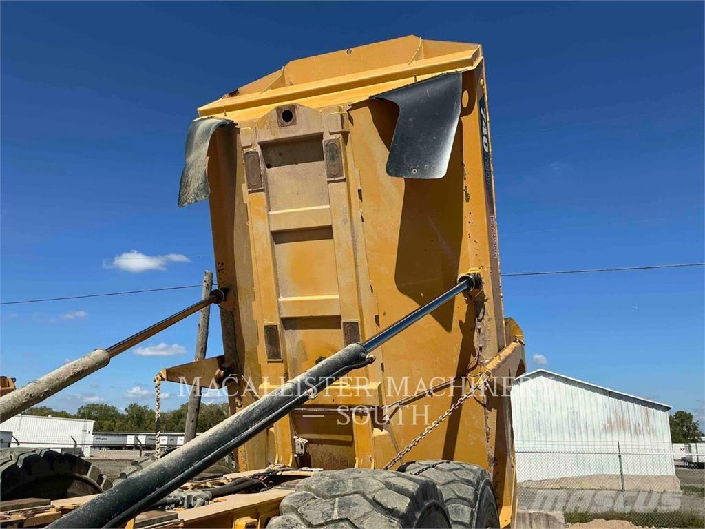 CAT 740 GC Zglobni demperi