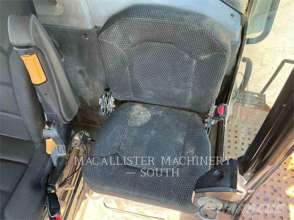 CAT 740 GC Zglobni demperi