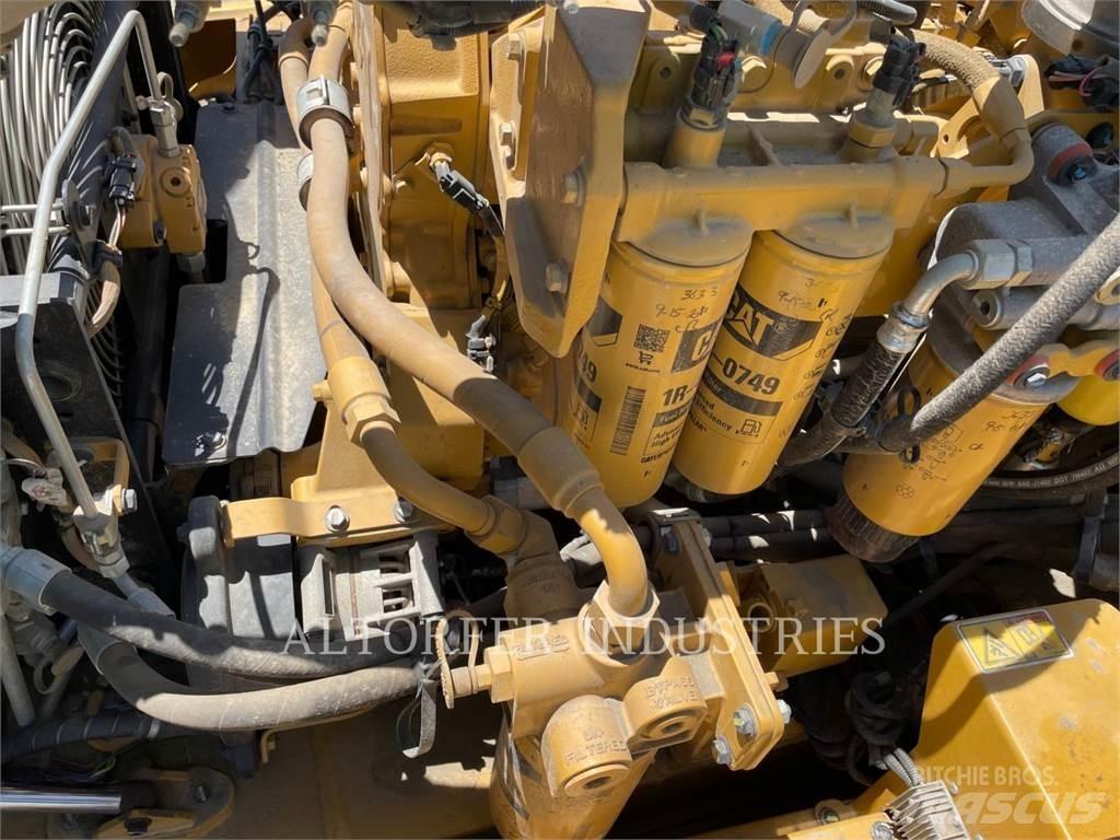 CAT 740B Zglobni demperi