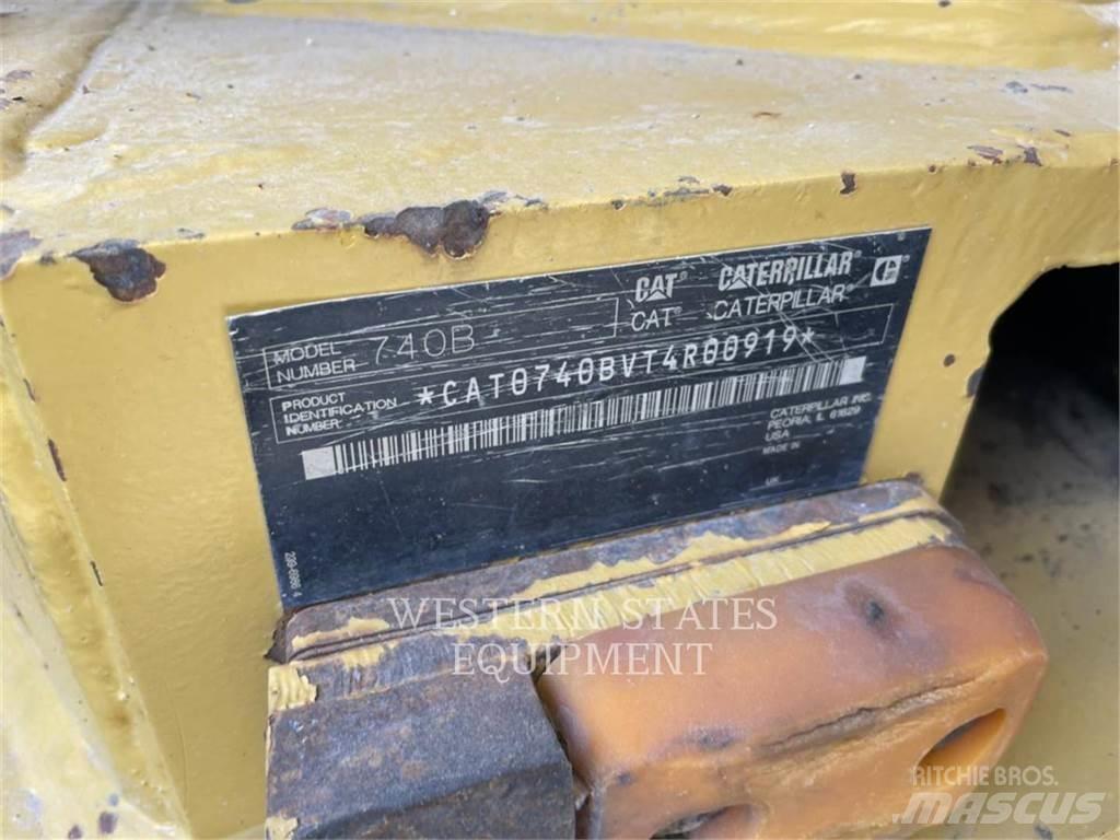 CAT 740B Zglobni demperi