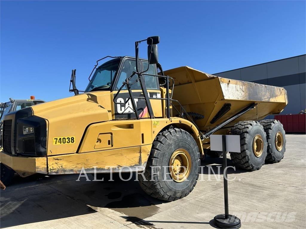 CAT 740B Zglobni demperi
