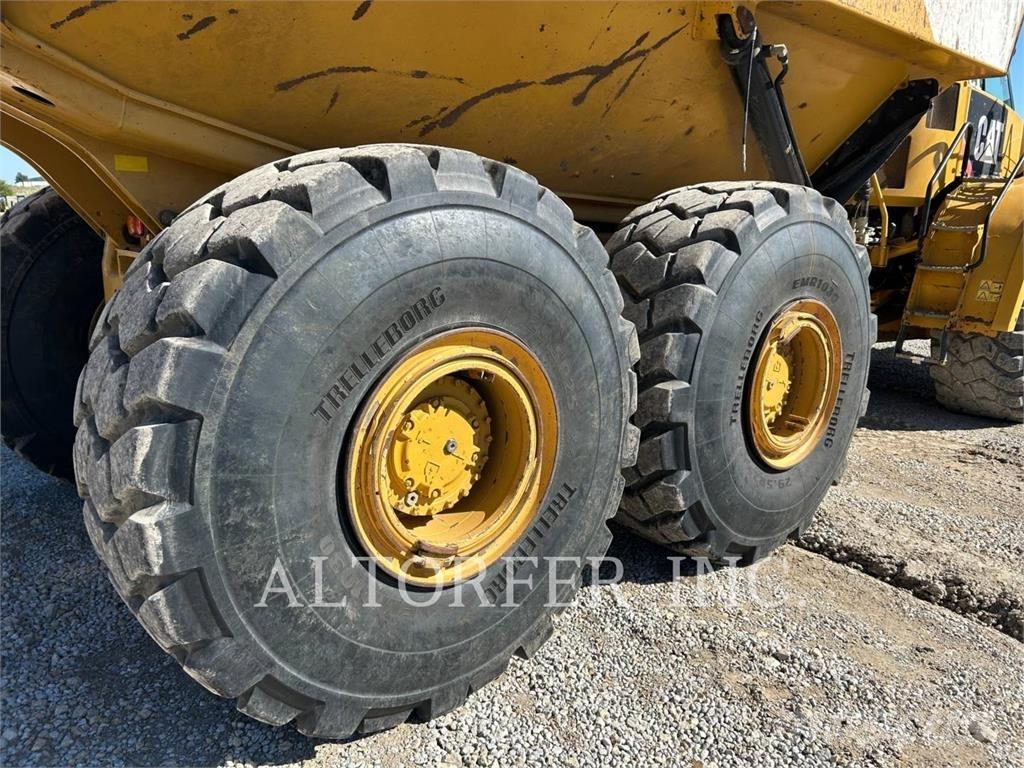 CAT 740B Zglobni demperi