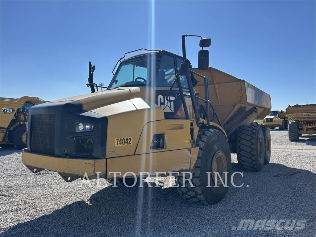 CAT 740B Zglobni demperi