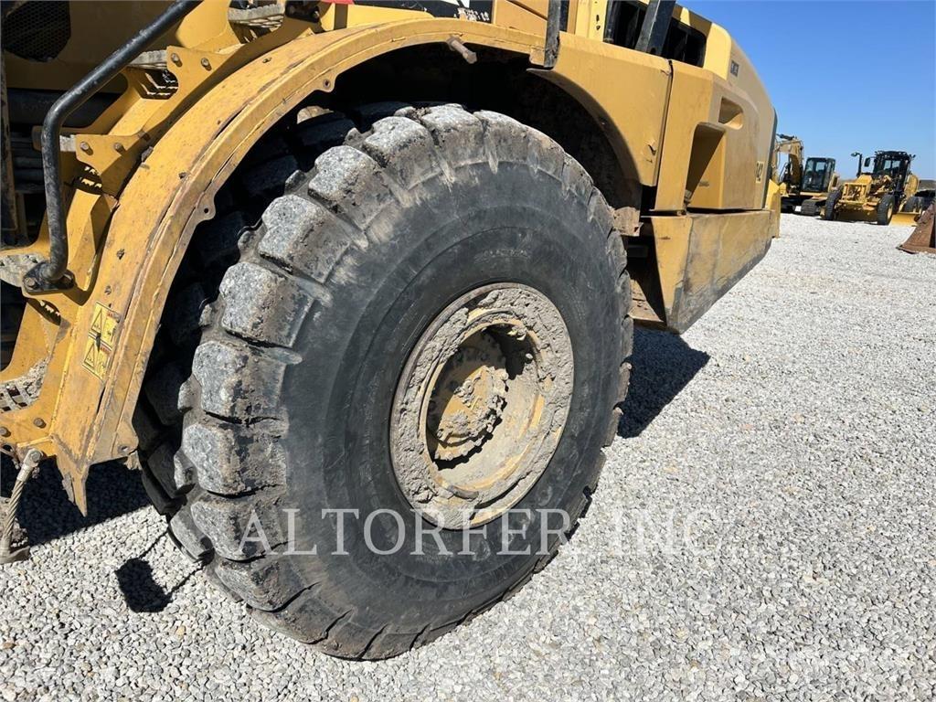 CAT 740B Zglobni demperi