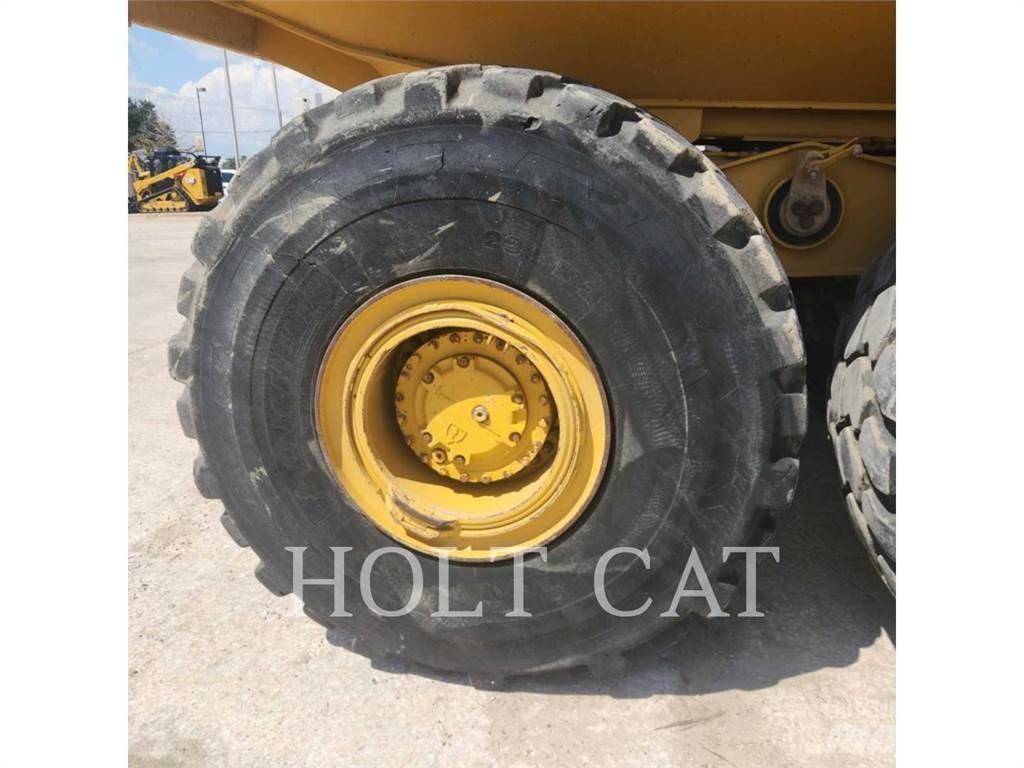 CAT 745 Zglobni demperi