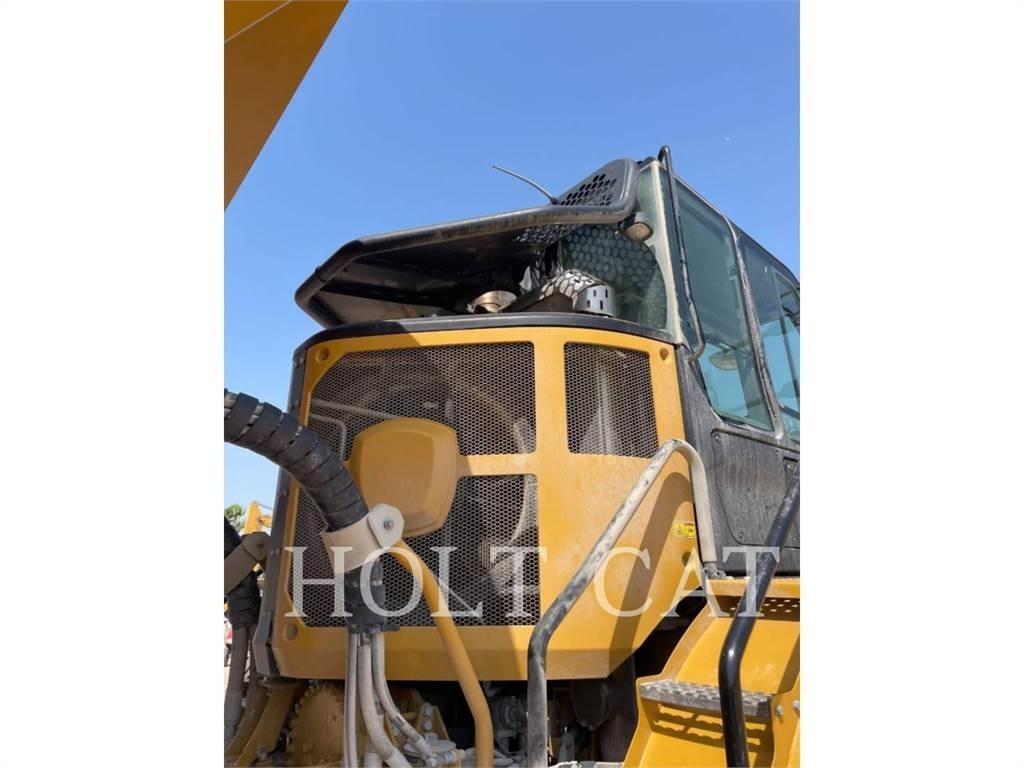 CAT 745 Zglobni demperi