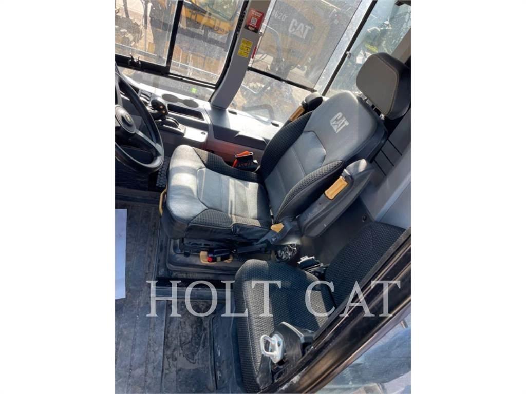 CAT 745 Zglobni demperi