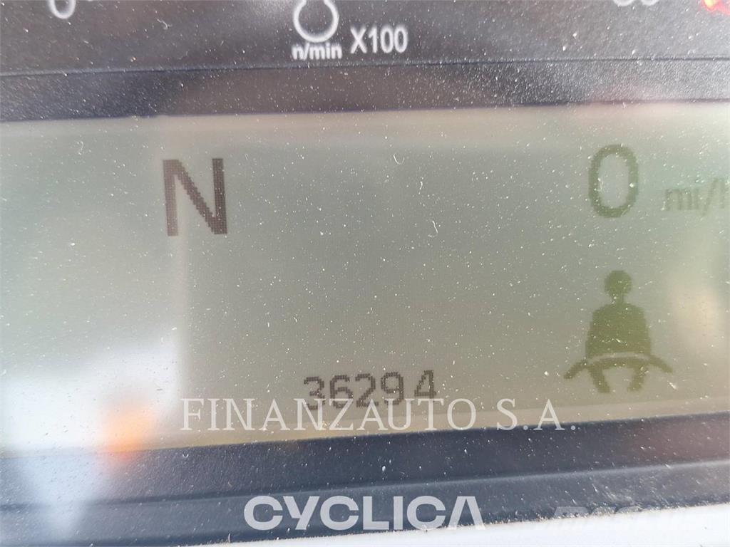 CAT 745 Zglobni demperi