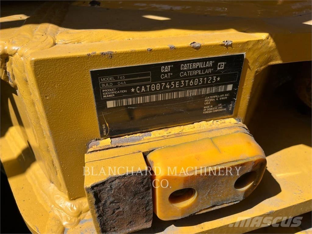 CAT 745 Zglobni demperi