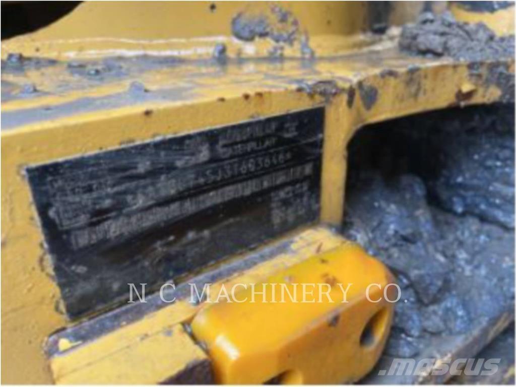 CAT 745 Zglobni demperi