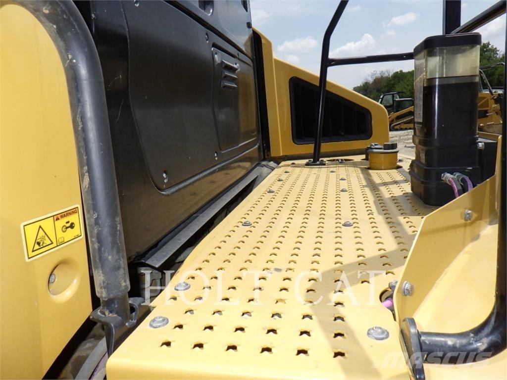 CAT 74504 Zglobni demperi