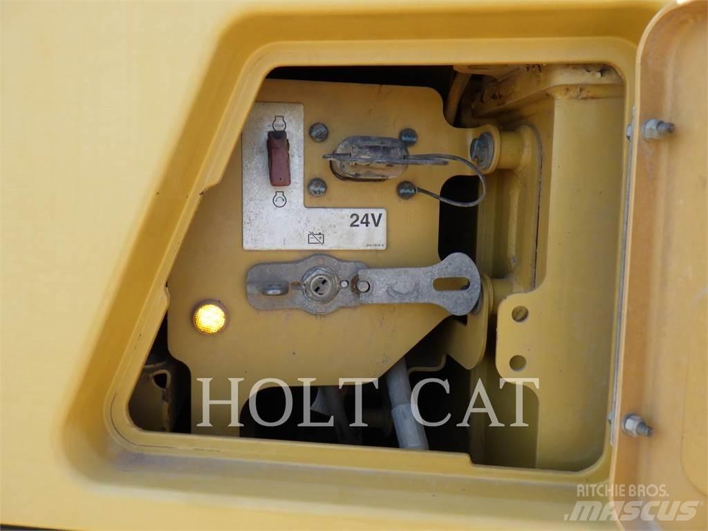 CAT 745C Zglobni demperi