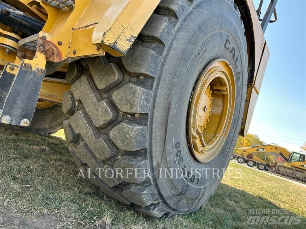 CAT 745C Zglobni demperi