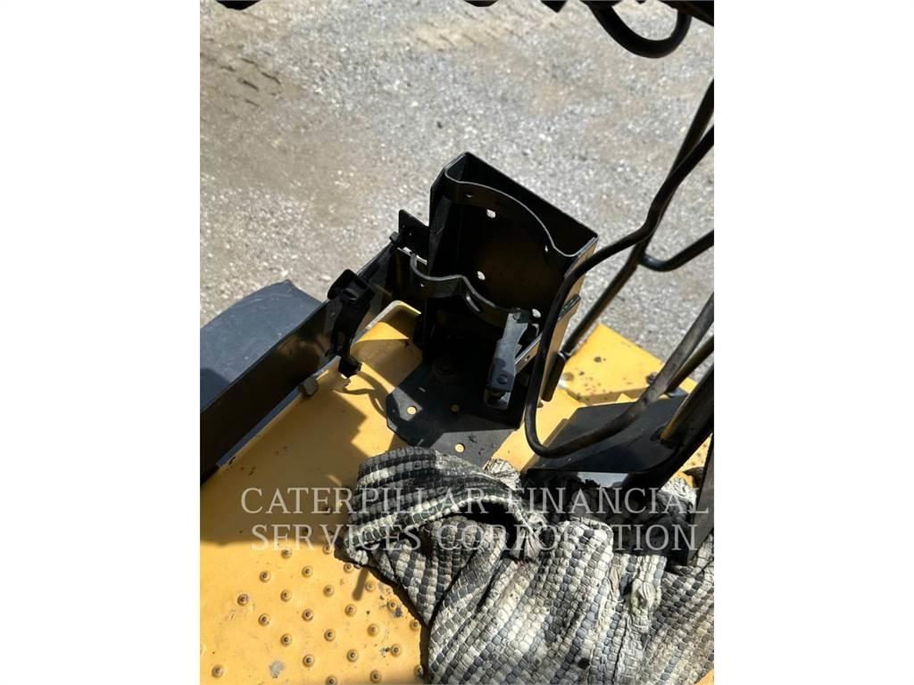 CAT 772G Zglobni demperi