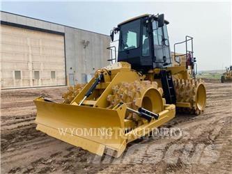 CAT 815 Kompaktori zemlje