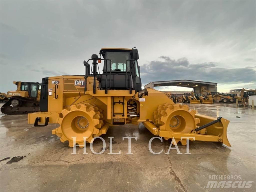 CAT 815 Kompaktori zemlje