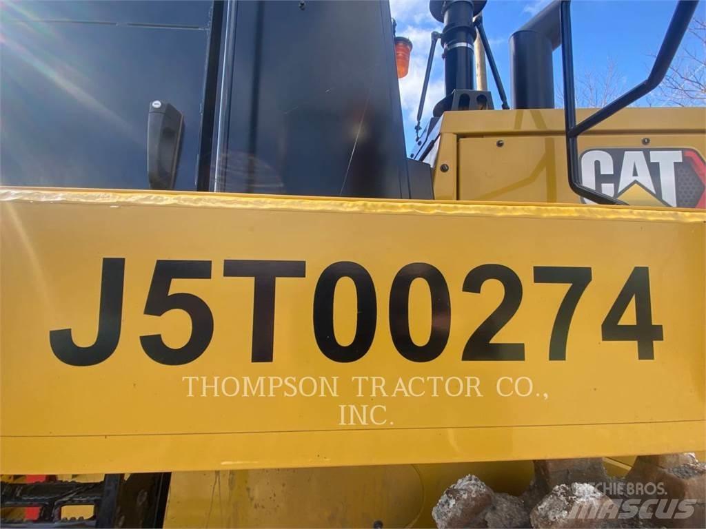 CAT 815 Kompaktori zemlje