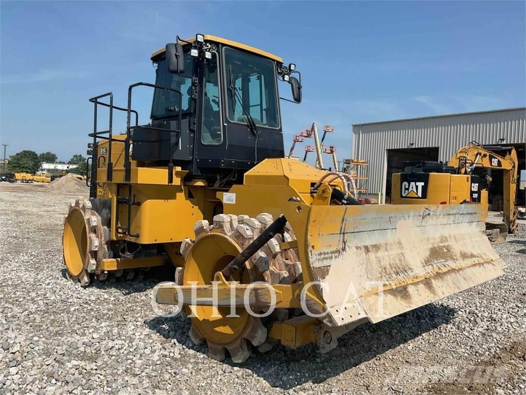 CAT 815 Kompaktori zemlje