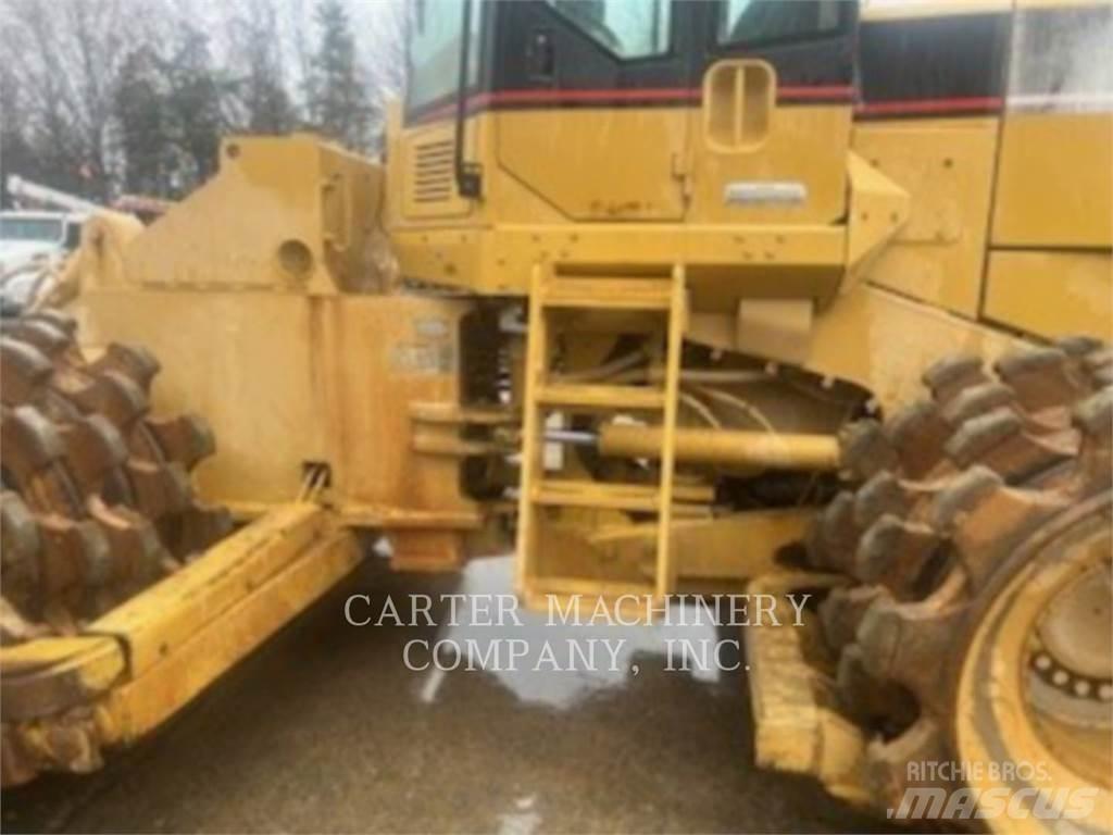 CAT 815F Buldožeri na kotačima
