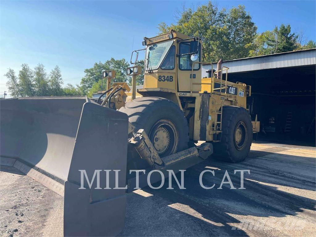CAT 834B Buldožeri na kotačima