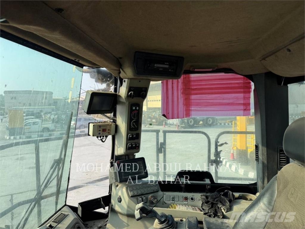 CAT 834K Buldožeri na kotačima