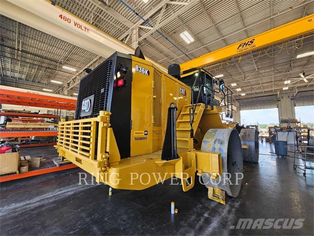 CAT 836K Kompaktori zemlje