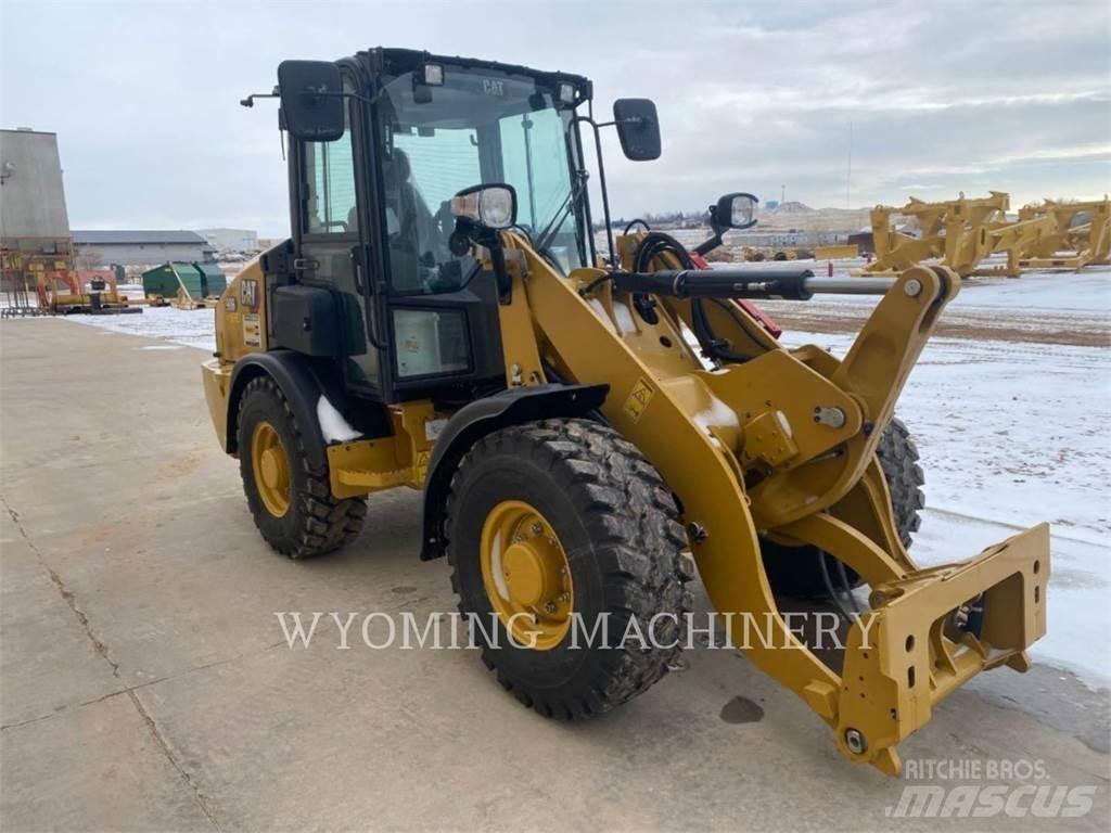 CAT 906 Utovarivači na kotačima