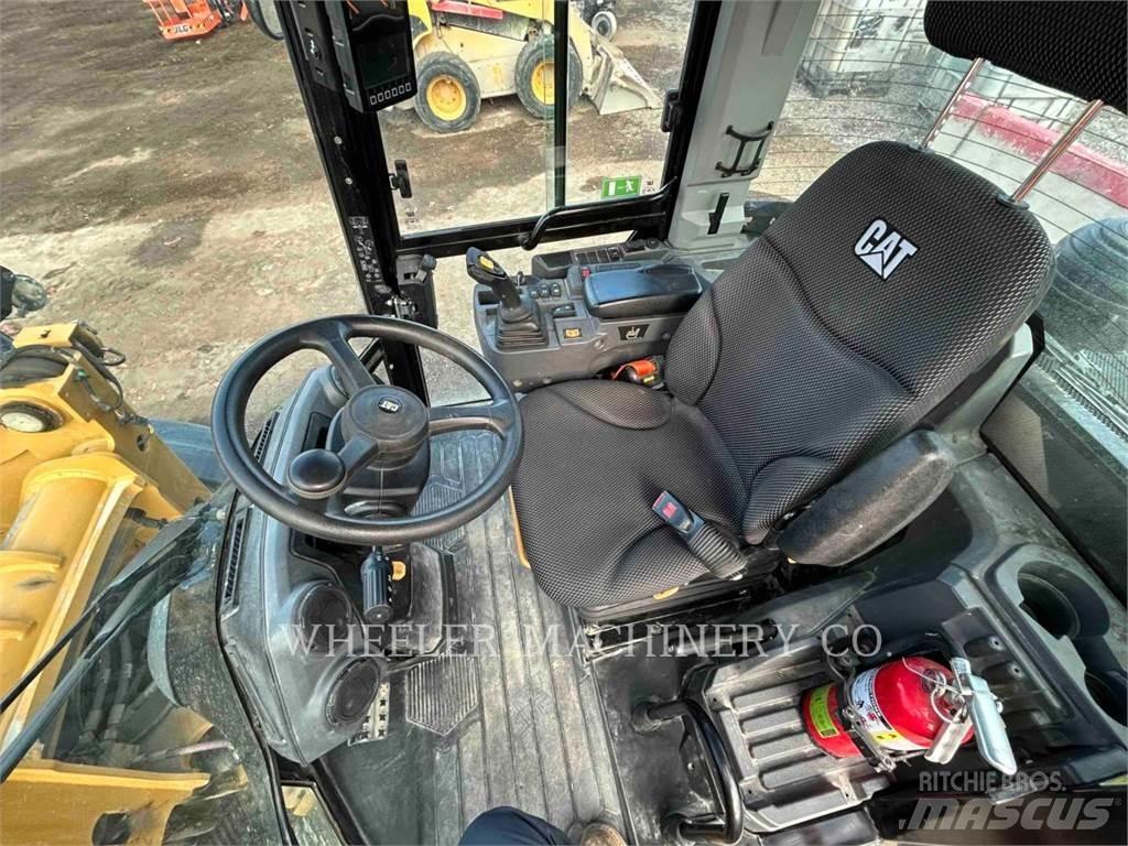 CAT 906 Utovarivači na kotačima