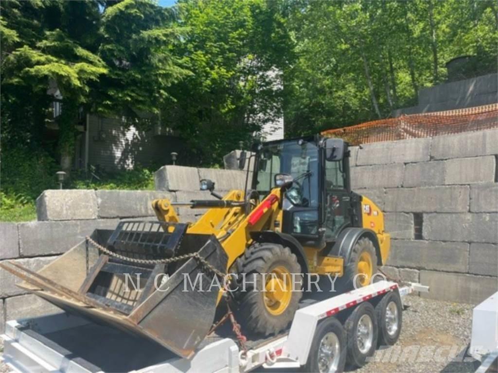 CAT 906 Utovarivači na kotačima