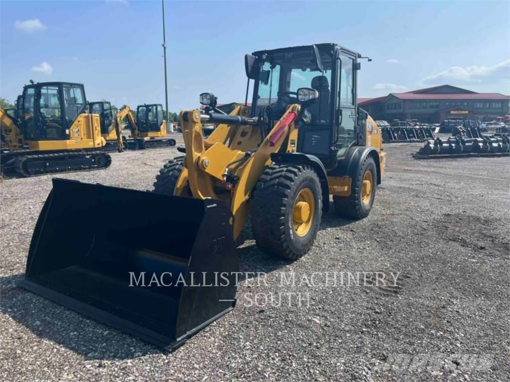 CAT 906 Utovarivači na kotačima