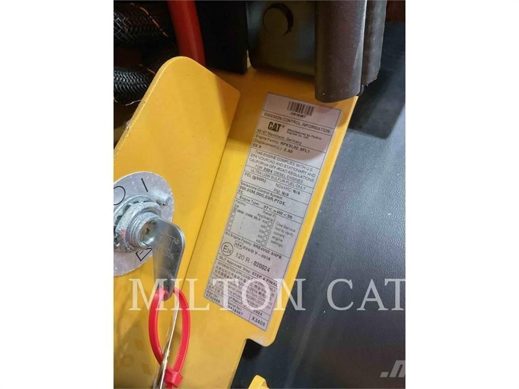 CAT 906 Utovarivači na kotačima