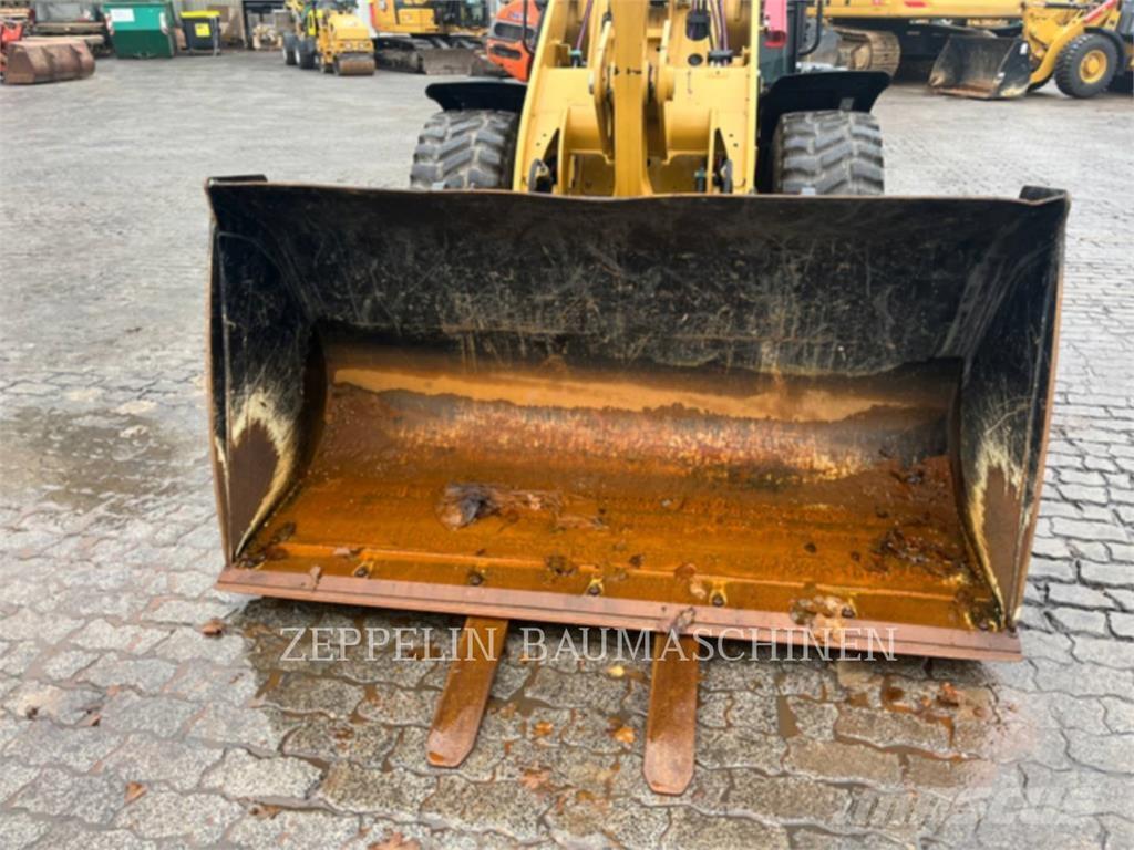 CAT 906-14 Utovarivači na kotačima