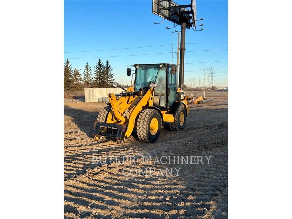 CAT 906M Utovarivači na kotačima