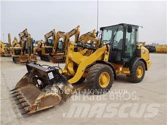CAT 906M Utovarivači na kotačima