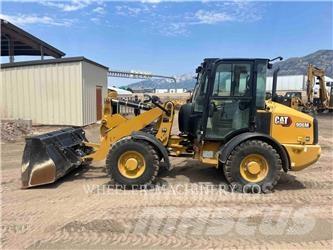 CAT 906M Utovarivači na kotačima