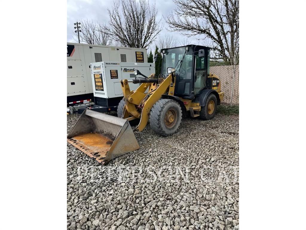 CAT 906M Utovarivači na kotačima