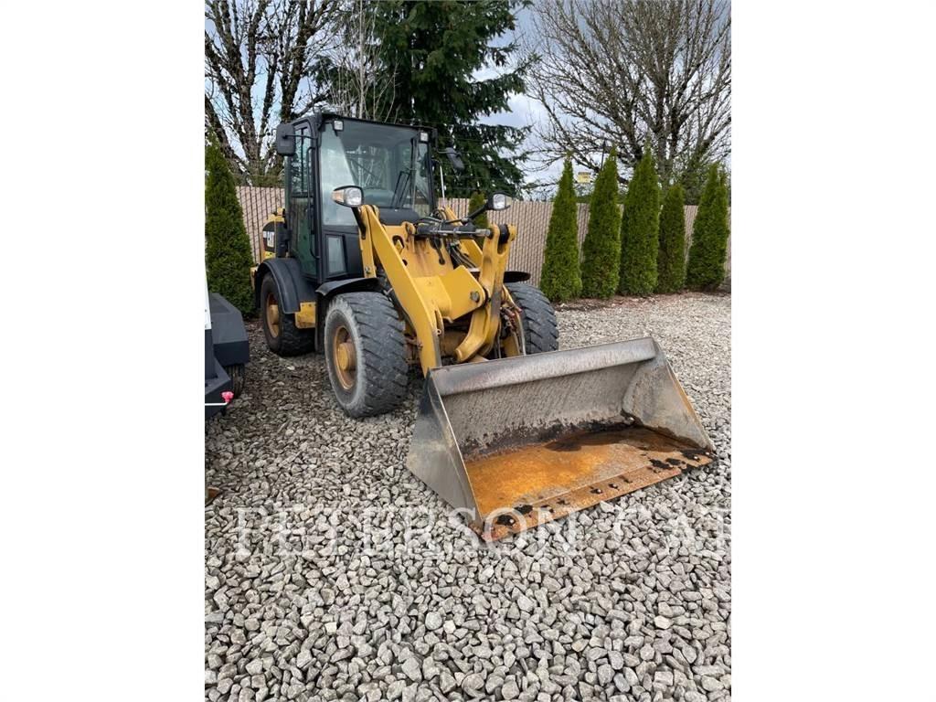 CAT 906M Utovarivači na kotačima