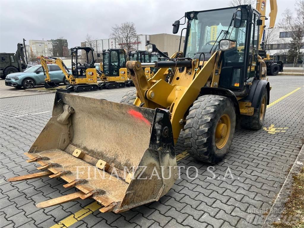 CAT 906M Utovarivači na kotačima