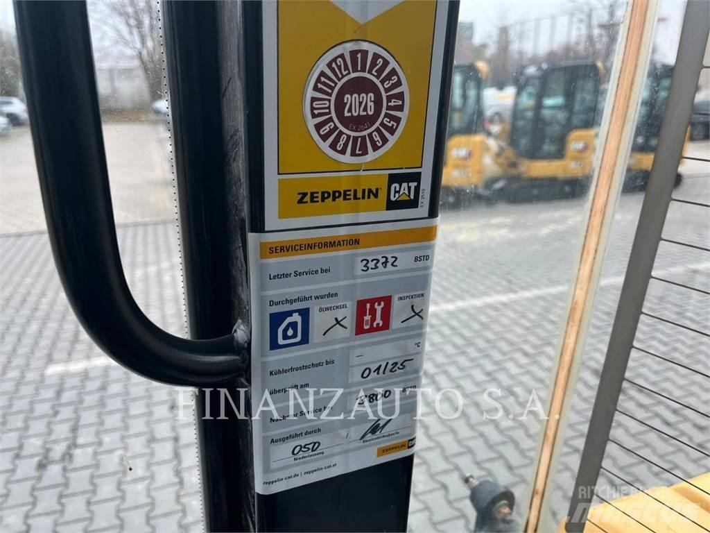 CAT 906M Utovarivači na kotačima