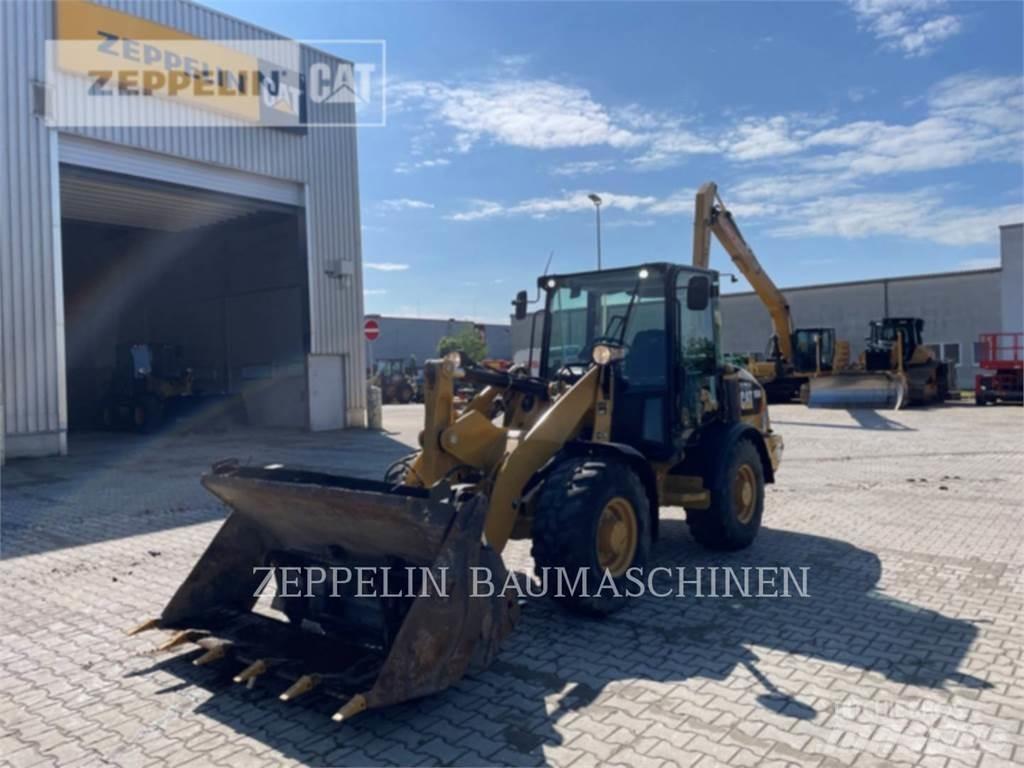 CAT 906M Utovarivači na kotačima