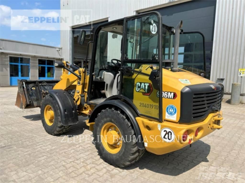 CAT 906M Utovarivači na kotačima