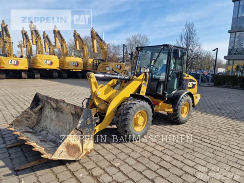CAT 906M Utovarivači na kotačima
