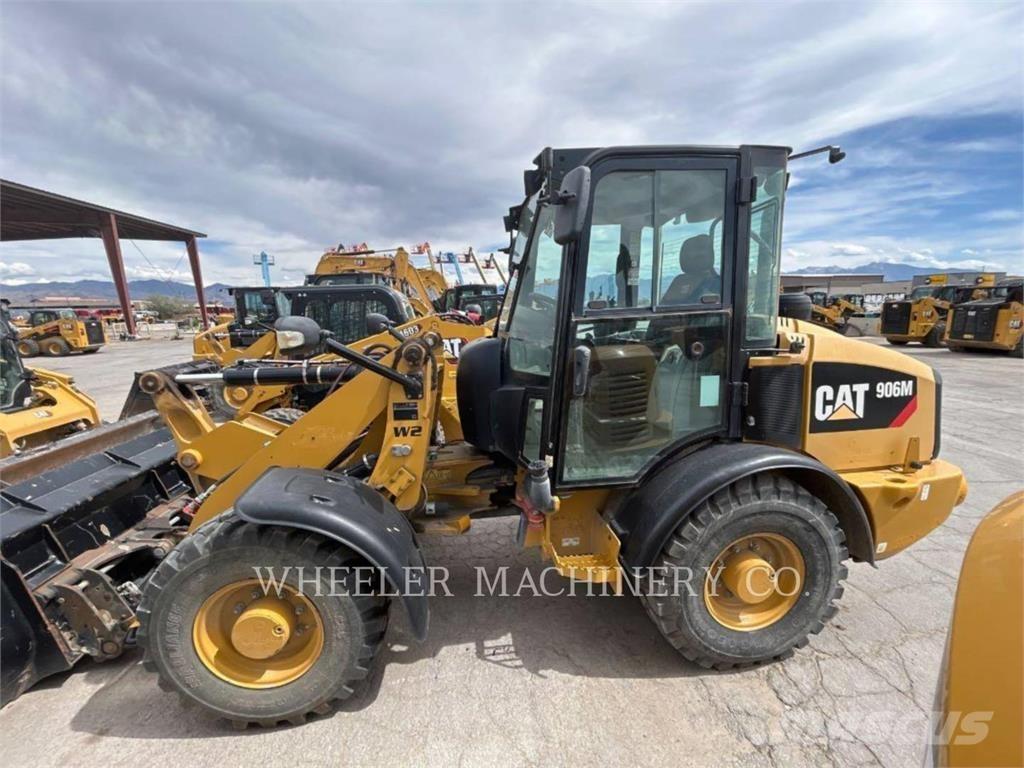 CAT 906M Utovarivači na kotačima