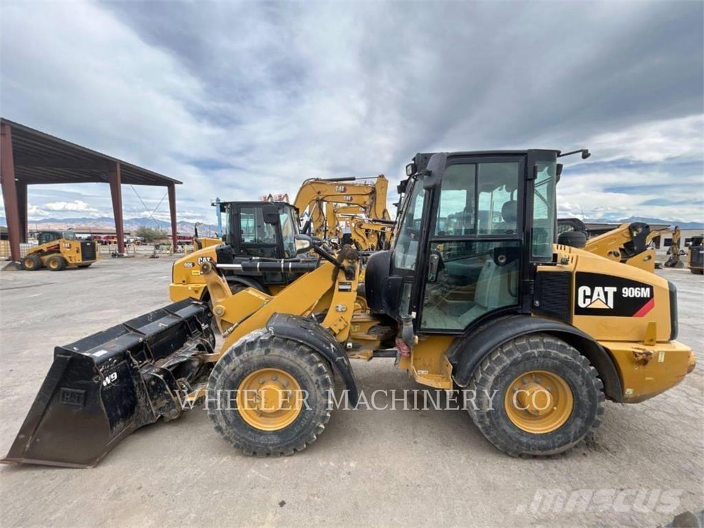 CAT 906M Utovarivači na kotačima