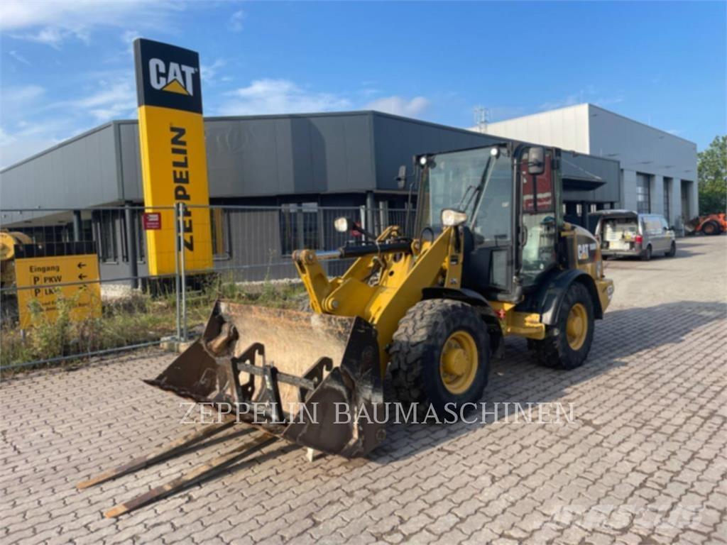CAT 906M Utovarivači na kotačima